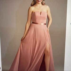 David’s Bridal Galina Signature Georgette GS290021